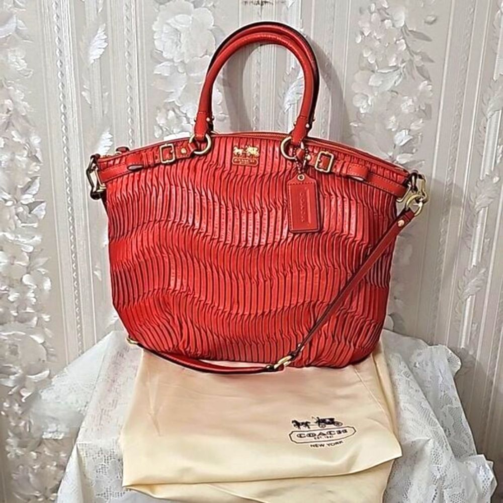 Coach Madison Gathered Leather  Lindsey NWT